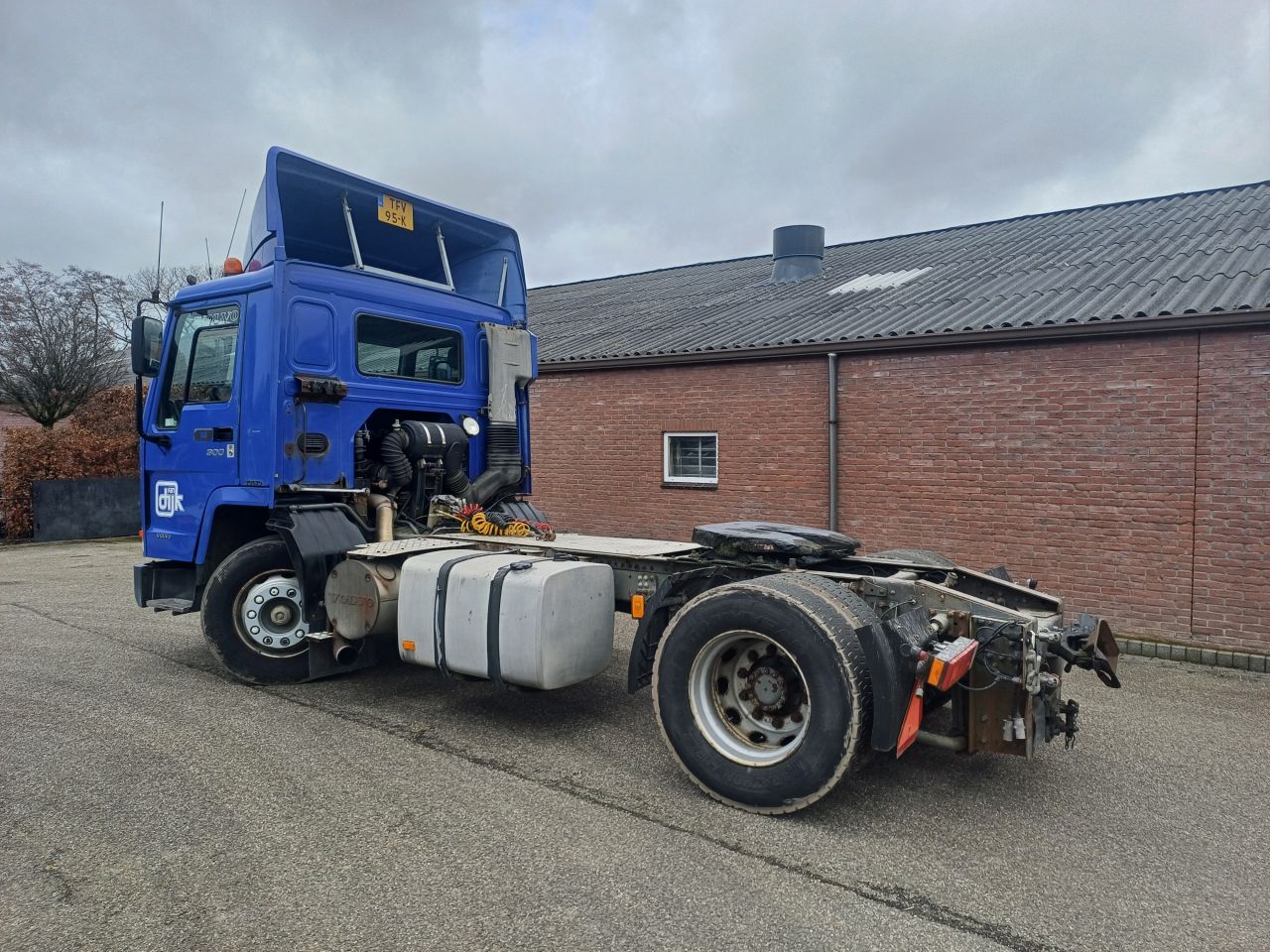 MMBS Volvo FL 7 trekker