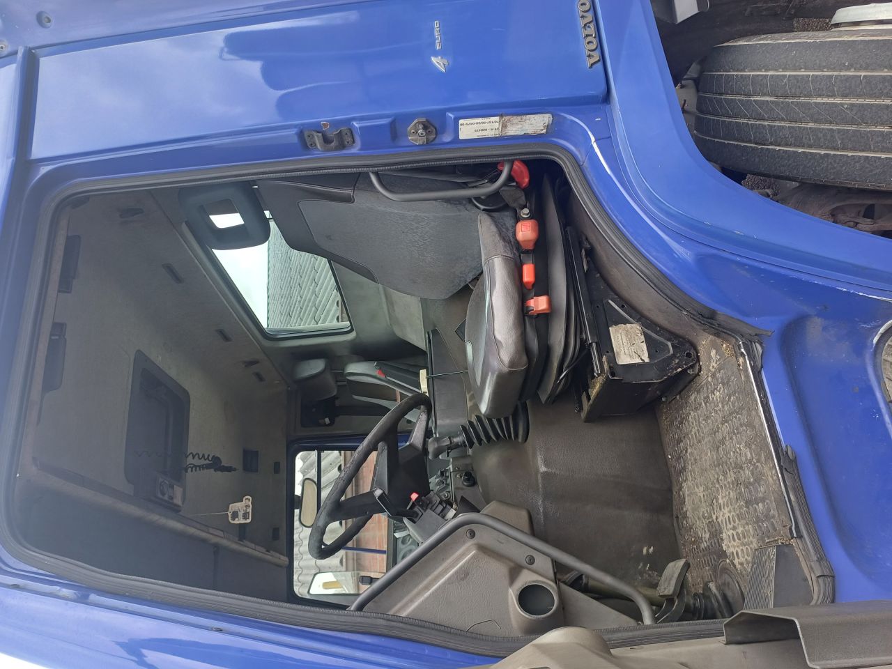 MMBS Volvo FL 7 trekker