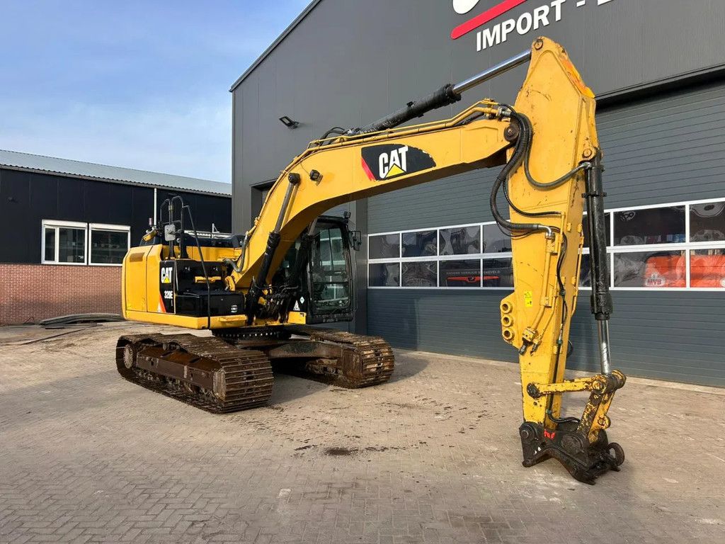 Caterpillar 320E