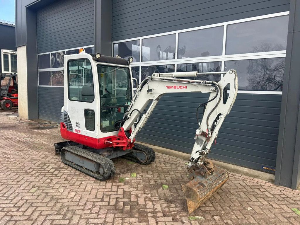 Takeuchi TB219