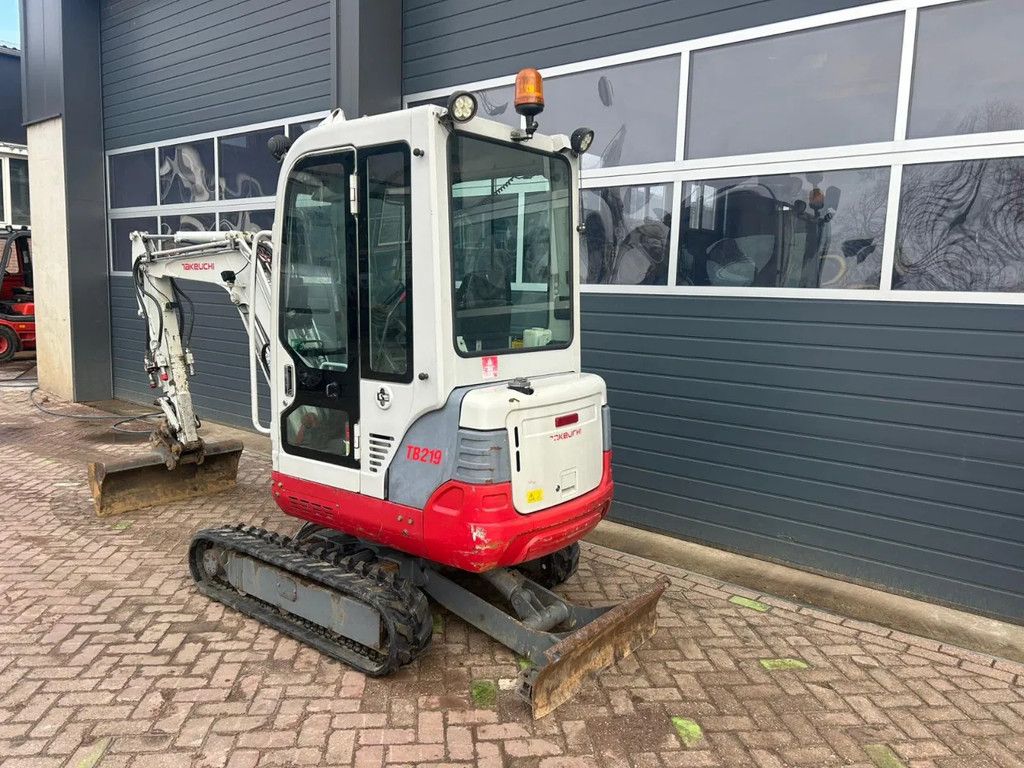 Takeuchi TB219