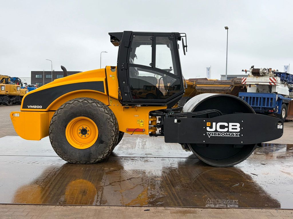 JCB VM200D (20t)