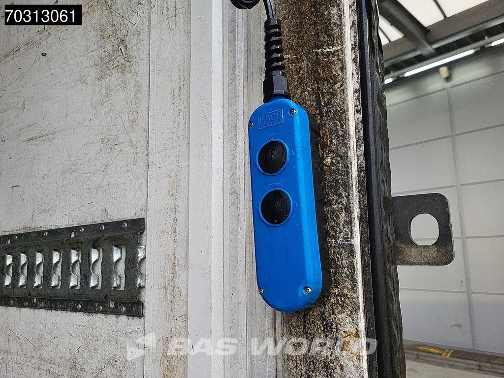 DAF LF LF 260 4X2 19tonner 2000kg Ladebordwand Automatic ACC Euro 6