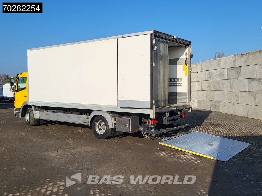 Mercedes Atego 1324 4X2 13tonner Thermo King T-1200R Manual 1500kg Ladebordwand Euro 5
