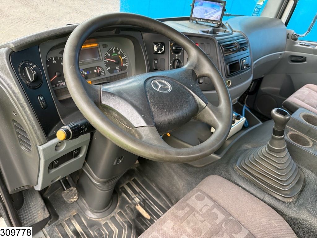 Mercedes Axor 4x2, Manual transmission, Leaf spring suspension