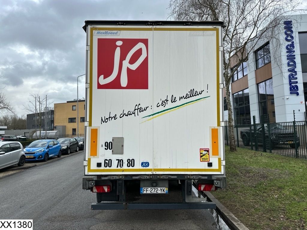 Fruehauf Tautliner Lift axle