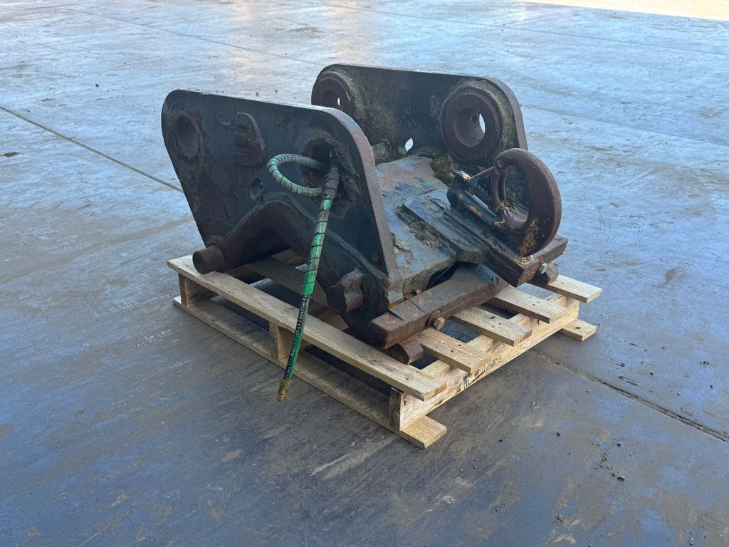 Hydraulic quick coupler CW30 excavator