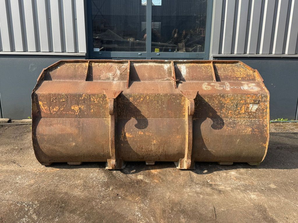 Unknown WG-2500 Volvo small