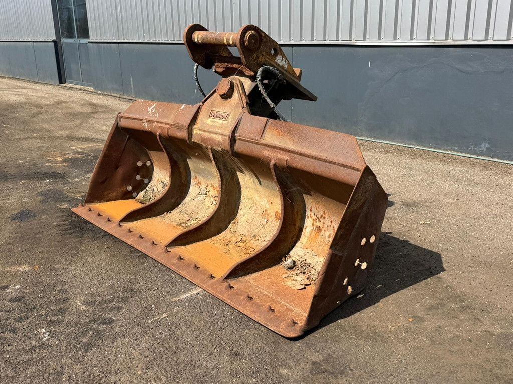 Kantelbak NGT-2400 MS25