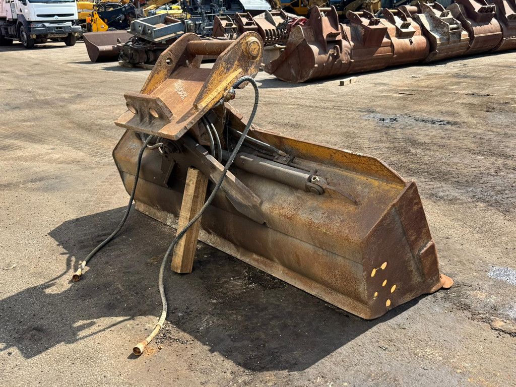 Kantelbak NGT-2400 MS25