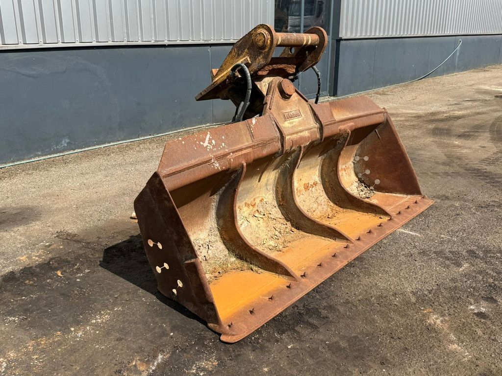 Kantelbak NGT-2400 MS25