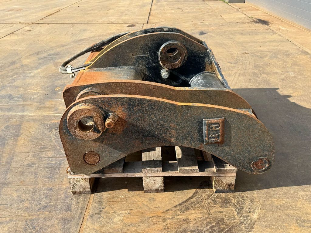 Cat Quick Coupler PW