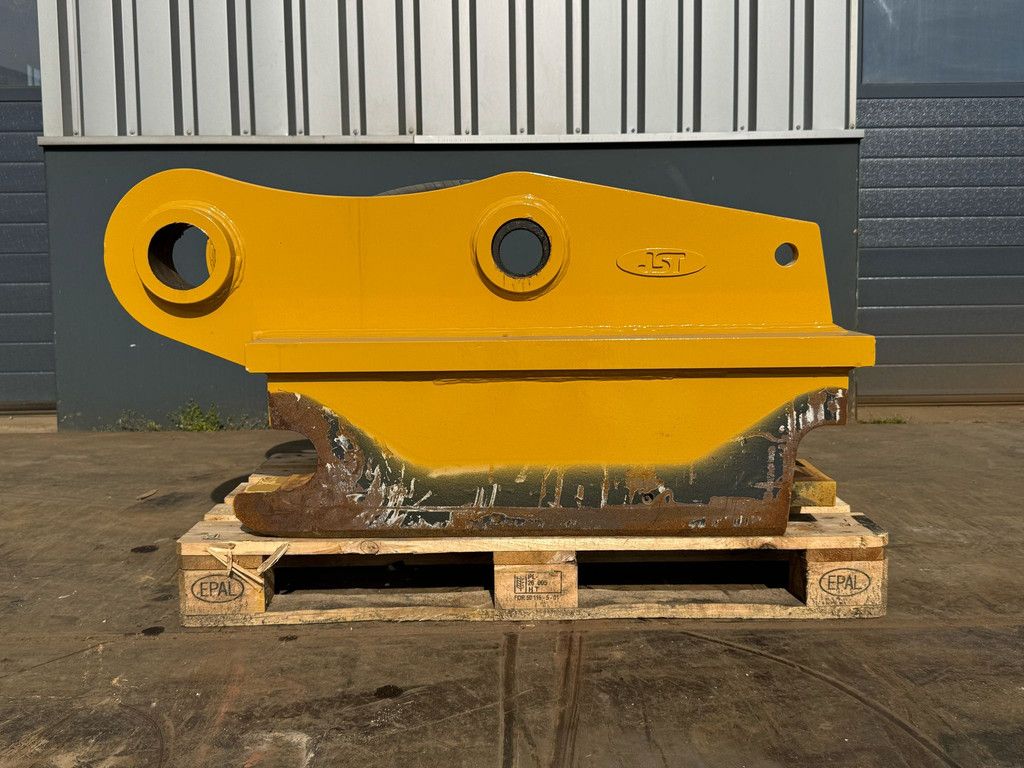 Caterpillar 352 Quick Coupler