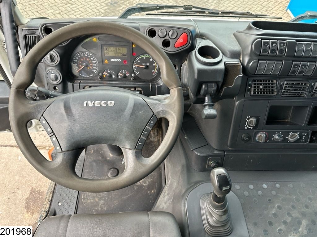 Iveco Trakker 360 6x4, Leaf spring suspension
