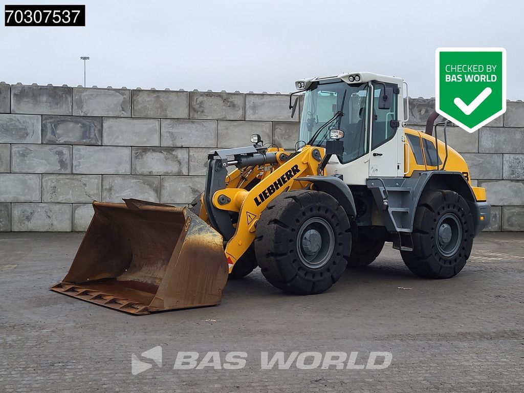 Liebherr 538 L538 Quick Coupler - Bucket + Forks