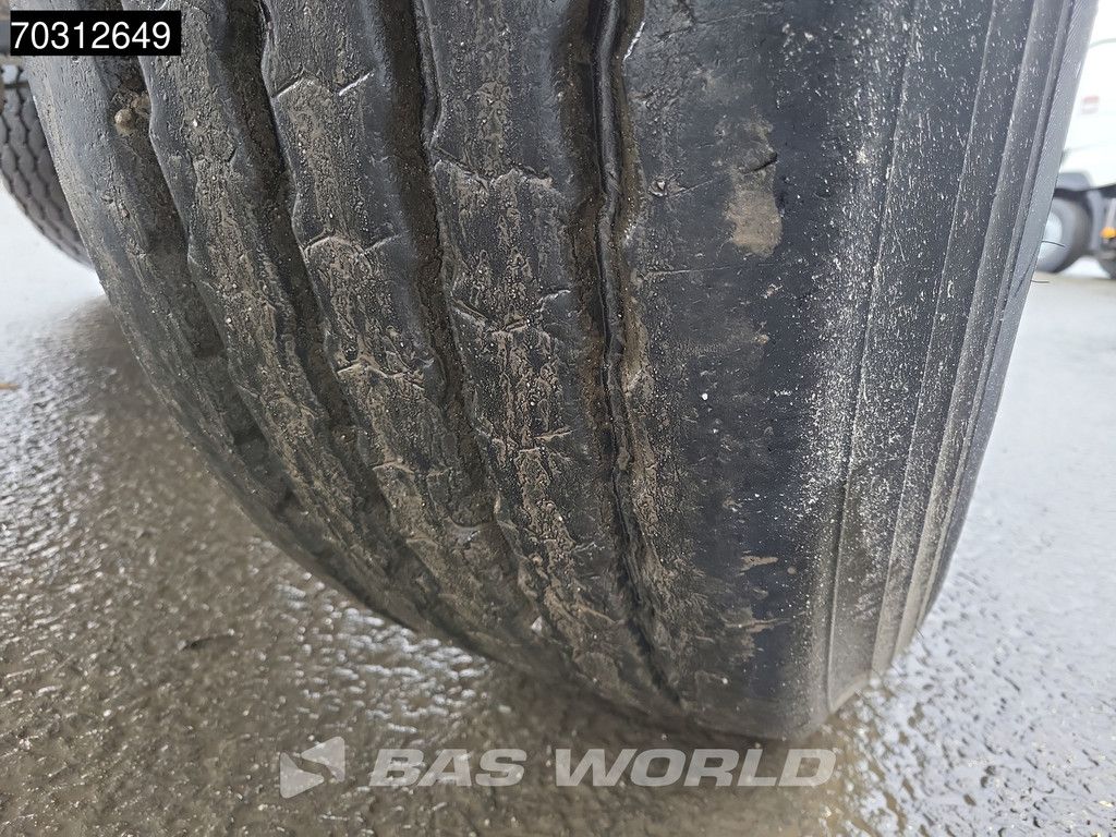 Schwarzmüller SM 28m3