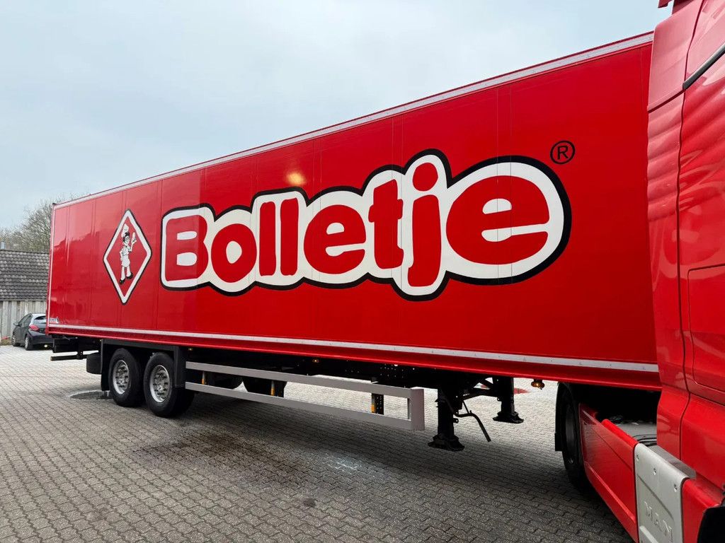 Schmitz Cargobull SKO 18 2 AS Box, top condition