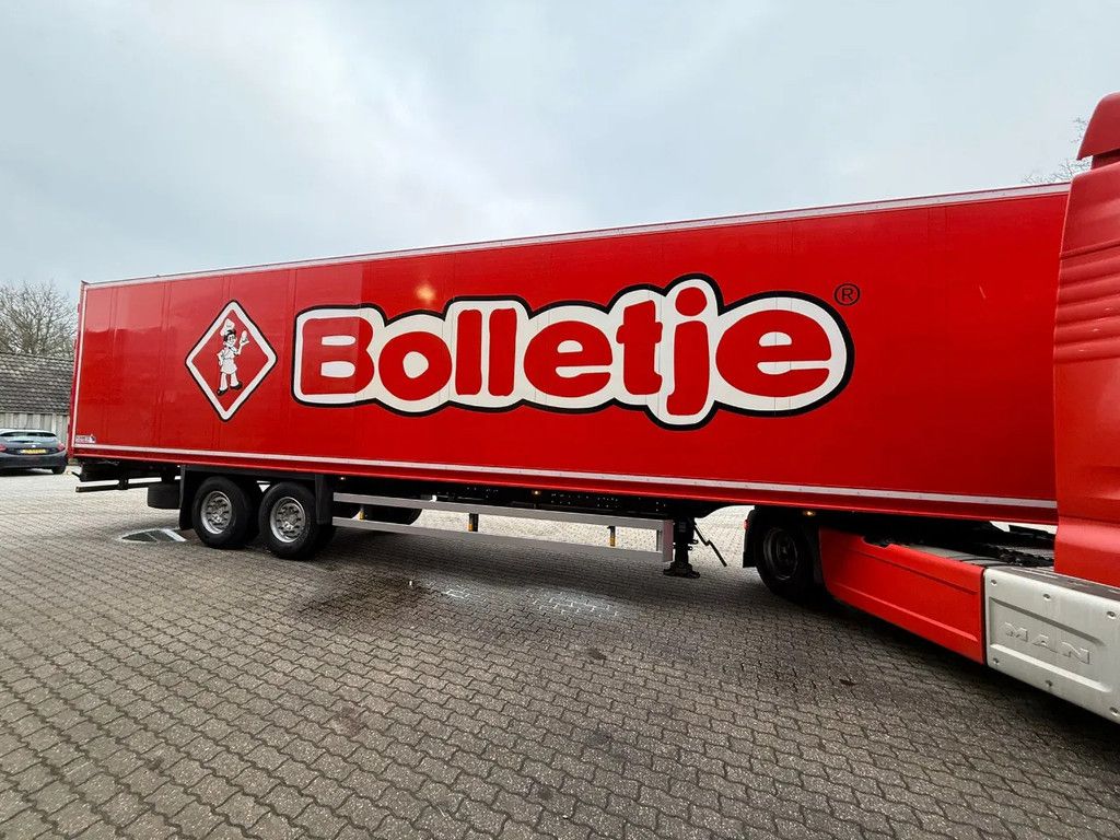 Schmitz Cargobull SKO 18 2 AS Box, top condition