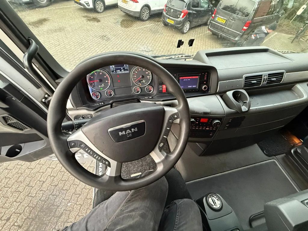 MAN TGX 18.480 XXL Hydraulic EURO 5 NL Truck