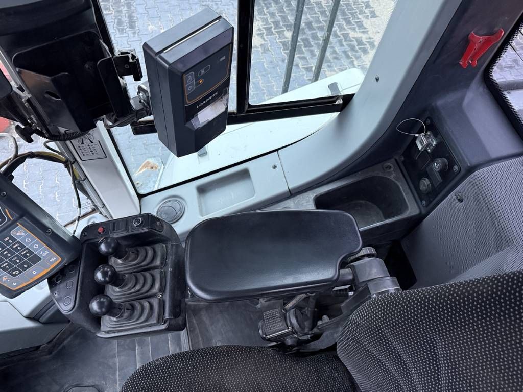 Liebherr L 550 XPower