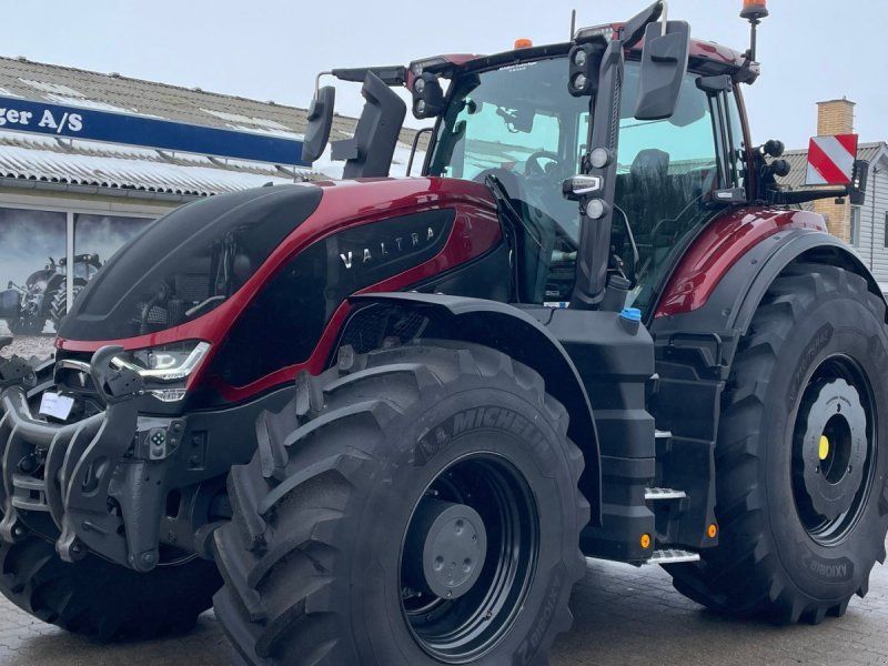 Valtra S416