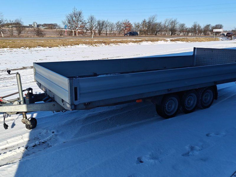 R2b3j Lad med vipbar lad, 520cm