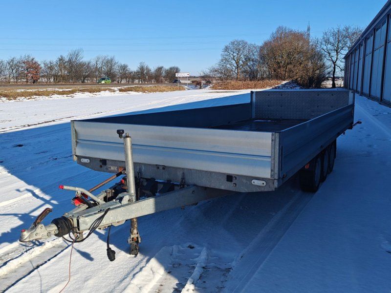 R2b3j Lad med vipbar lad, 520cm