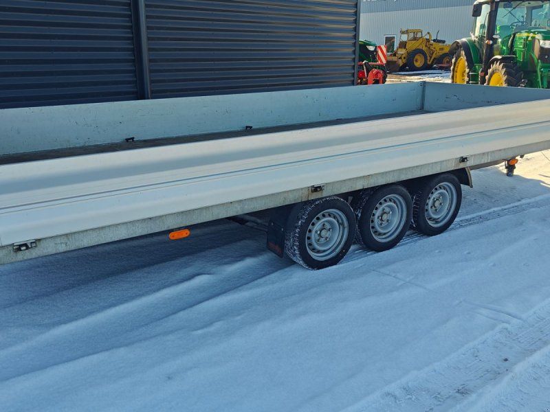 R2b3j Lad med vipbar lad, 520cm