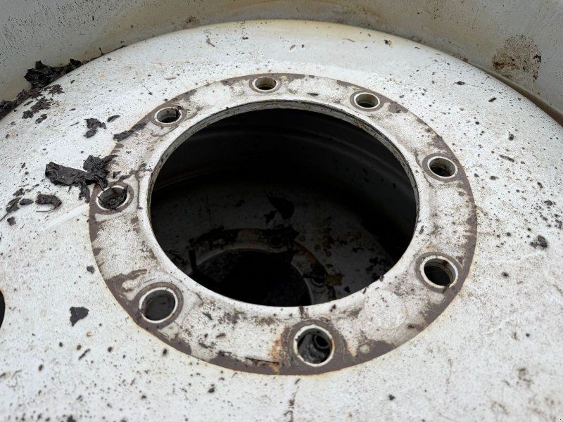 Trelleborg 340/85 R28  (13.6 R28)