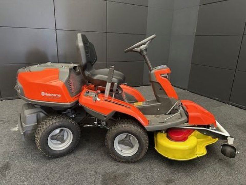 Husqvarna Rider R316TsX AWD mit 94cm Mähdeck,