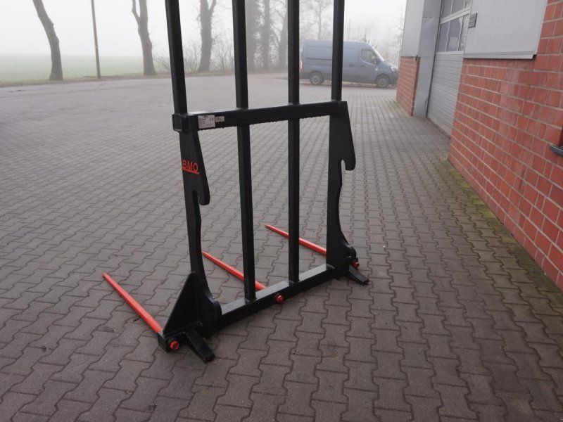 JCB Ballenspieß Q-FIT Aufnahme