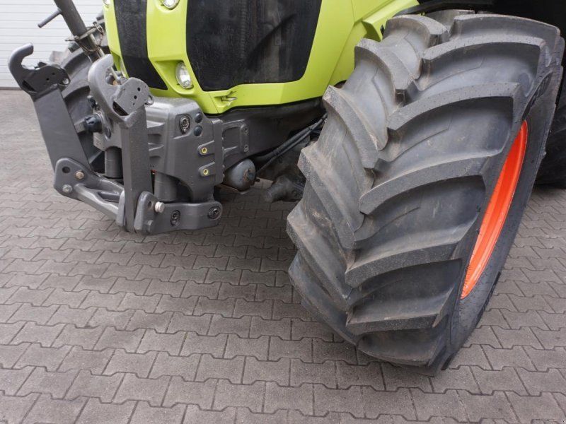Claas Arion 640