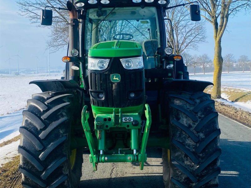 John Deere 6210R