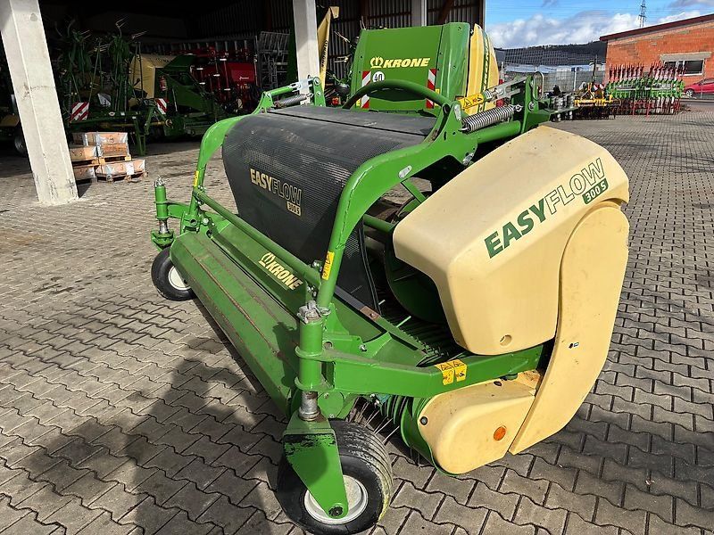 Krone Pick up Easy Flow 300 S
