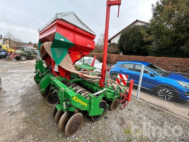 Kerner KC 400/ Kverneland Accord DA-X