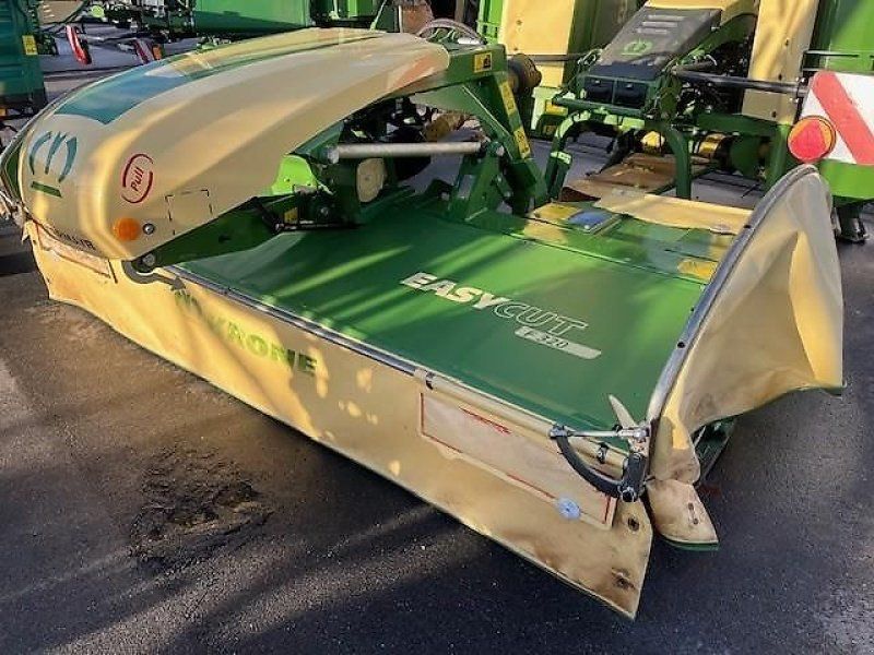 Krone Easy Cut F 320 gezogen