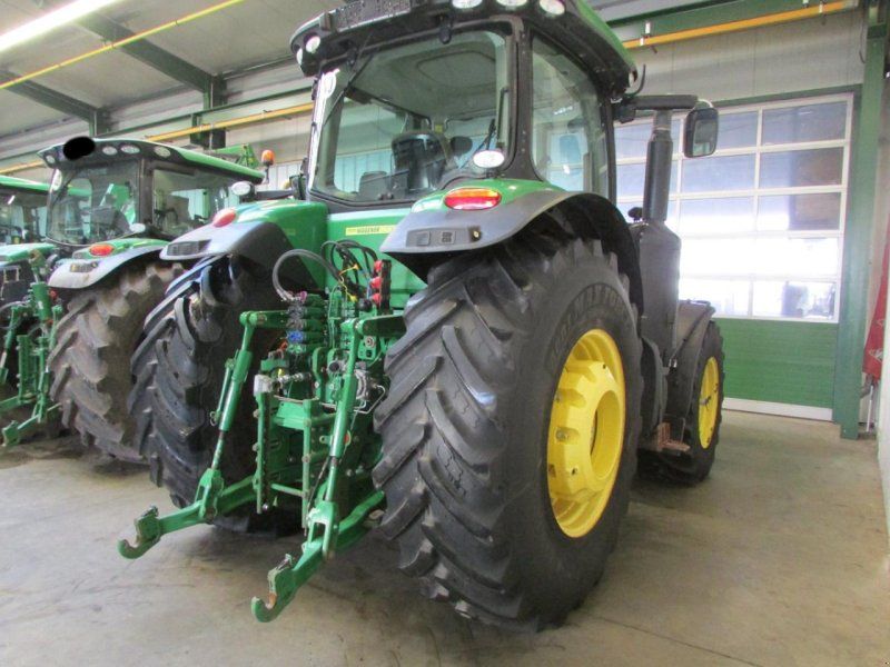 John Deere 8285R AP