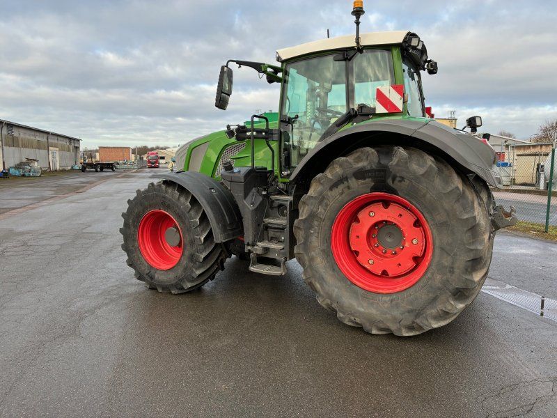 Fendt 828 Vario S4 Profi+