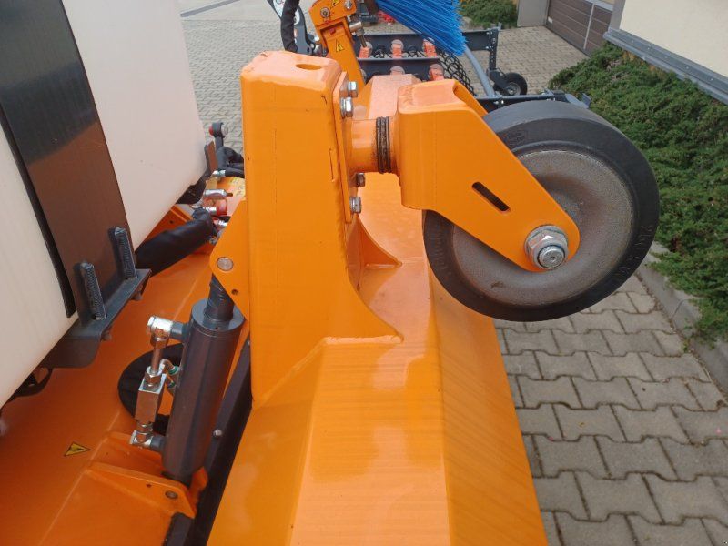 Saphir PKM 26 Claas Scrpion Kramer TKL