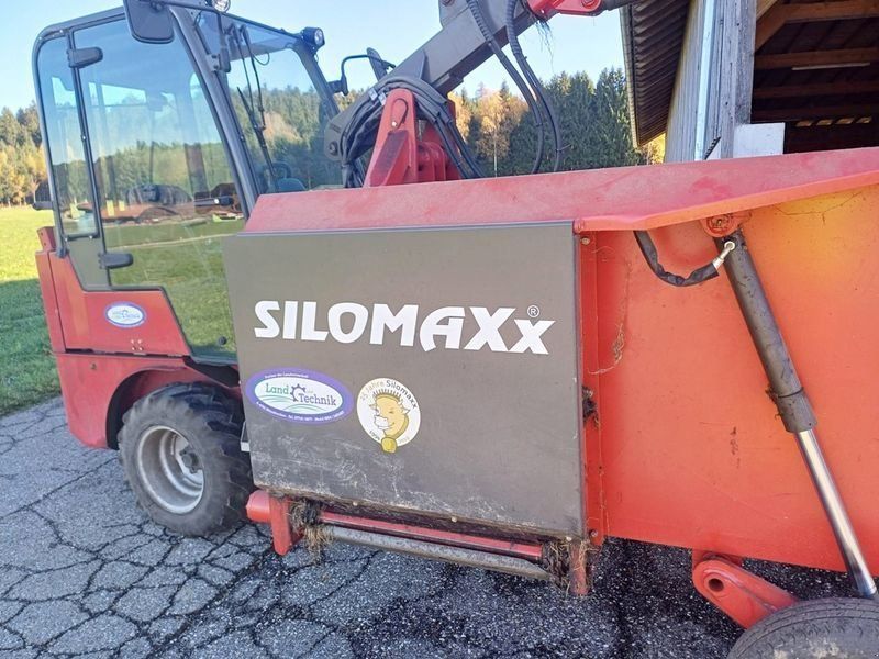 Silomaxx SVT 4045 Selbstfahrender Silokamm