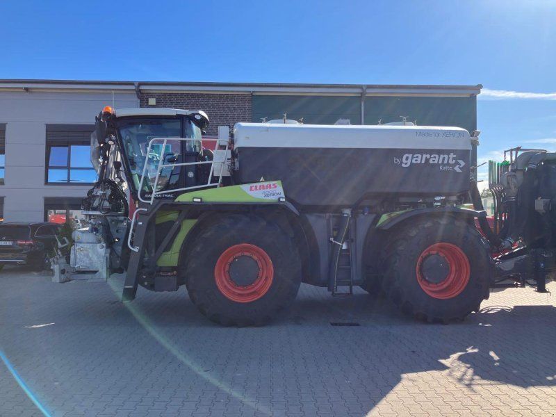 Claas Xerion 4000 Saddle Trac Gülletechnik