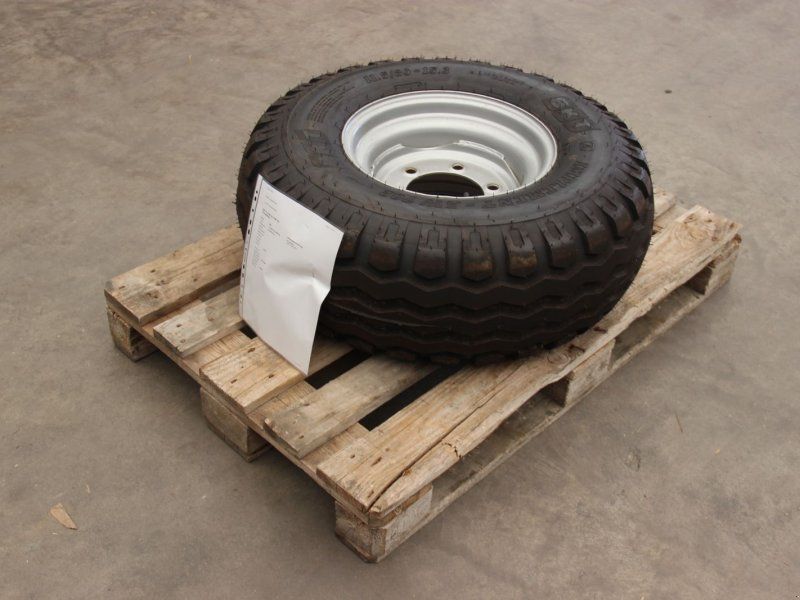 BKT 11.5/80-15,3 AW 702