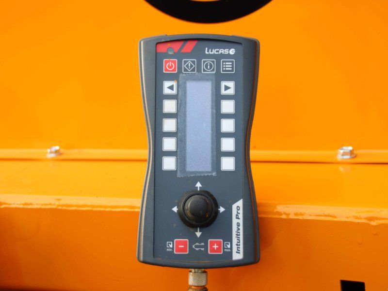 Lucas Raptor Gezogen