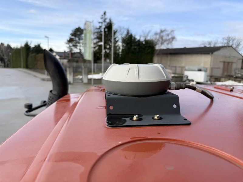 New Holland M 135/8360