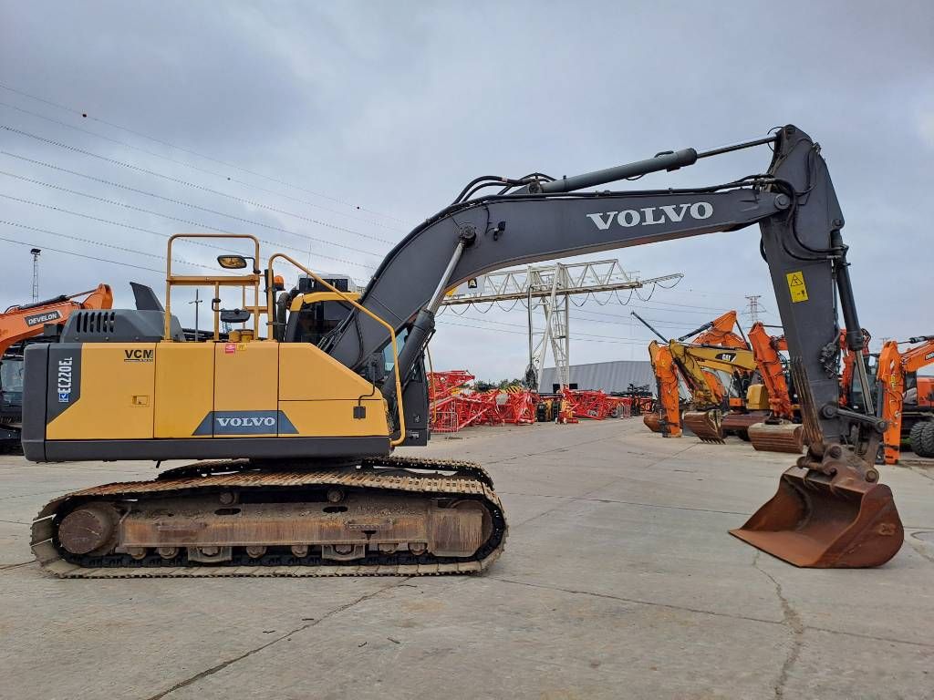Volvo EC 220 EL (New Undercarriage)