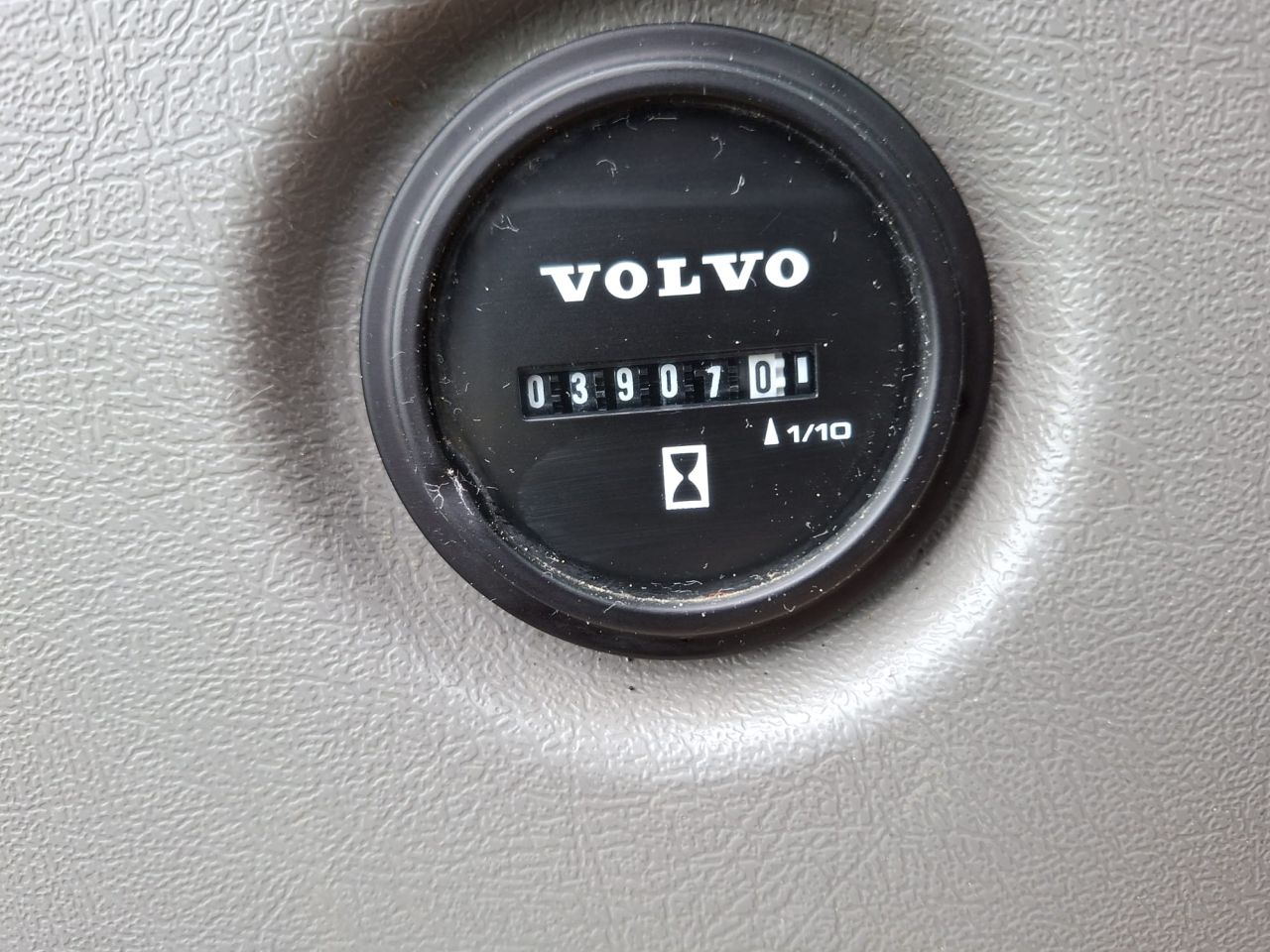 Volvo ECR88D | bj 2017 | 3907uur | Stelgiek Kantelstuk