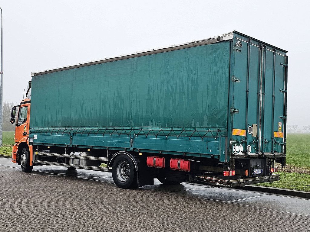 MERCEDES-BENZ ANTOS 1830 folding taillift