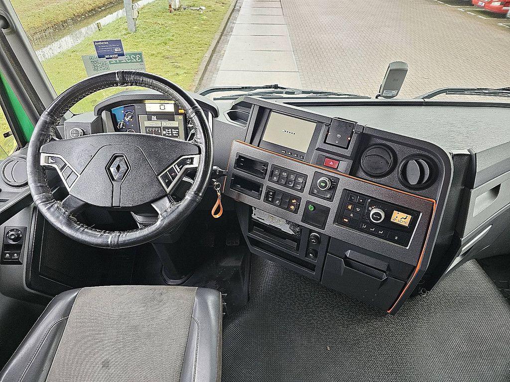 RENAULT T 460 6x2 steer combi