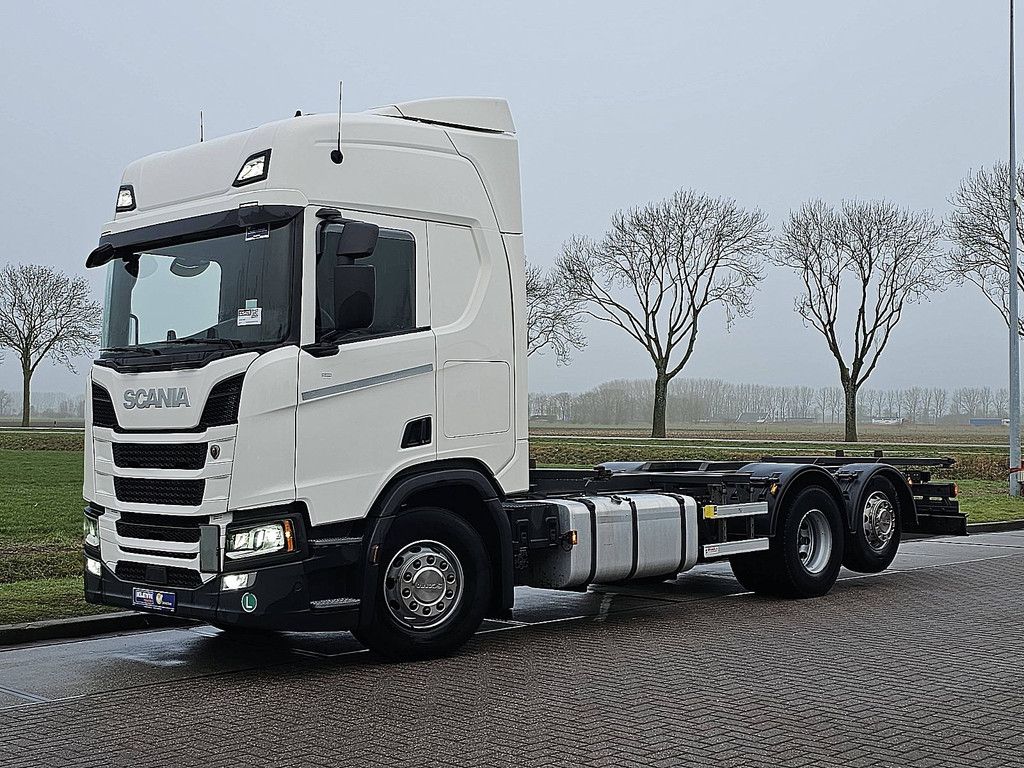 SCANIA R450 6x2*4