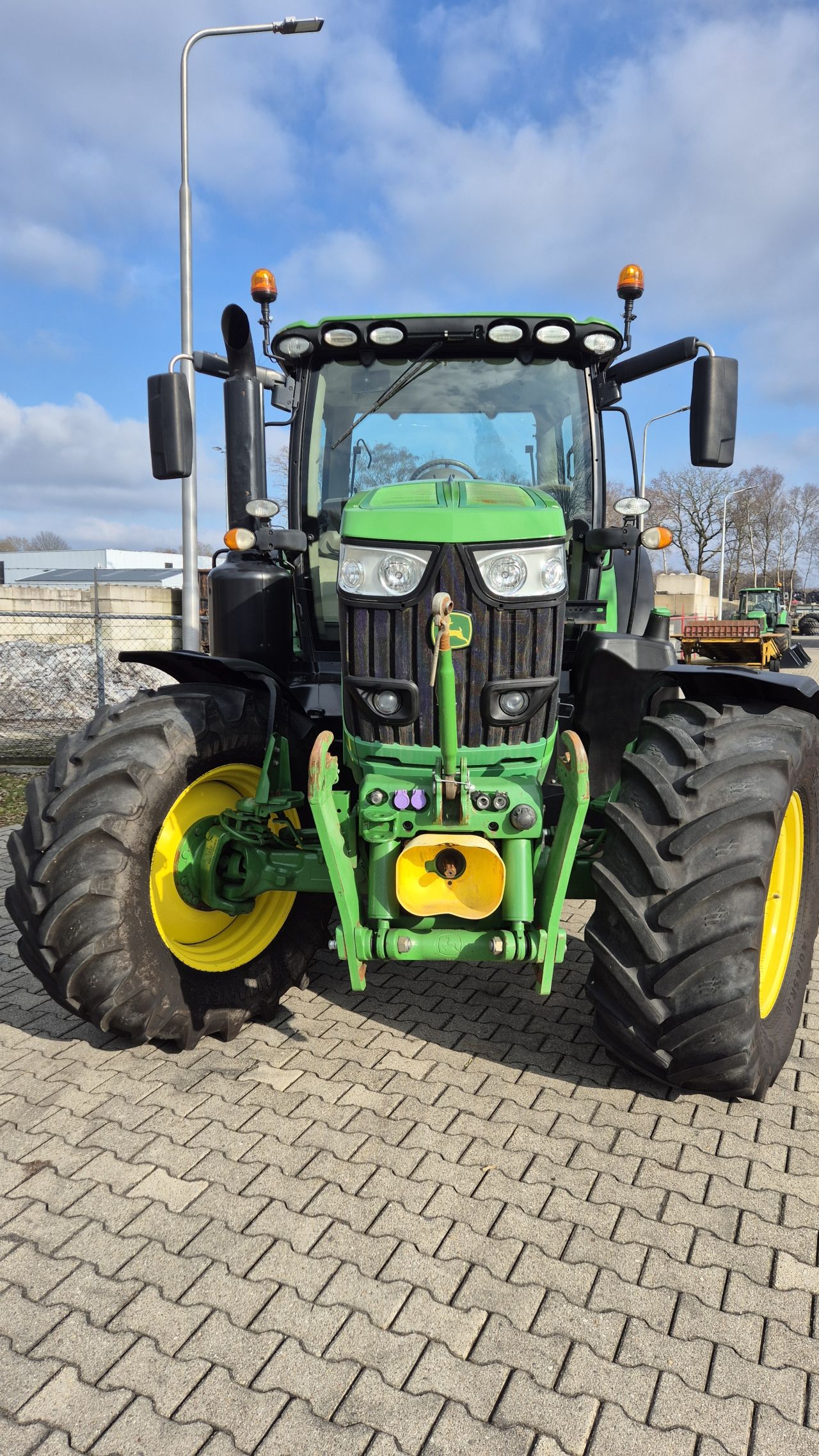 JOHN DEERE 6195R AP 40, Lucht, Fronthef PTO, AT-Ready